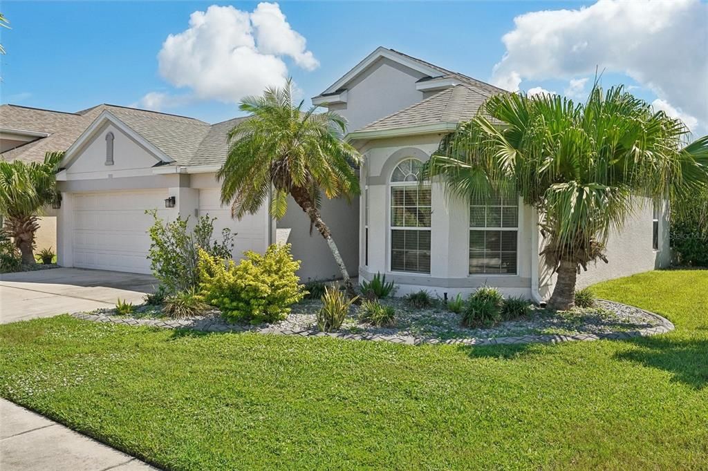 For Sale: $377,000 (4 beds, 2 baths, 2014 Square Feet)