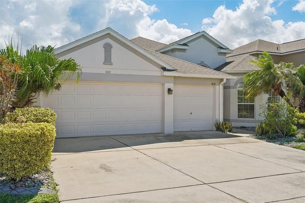 For Sale: $377,000 (4 beds, 2 baths, 2014 Square Feet)