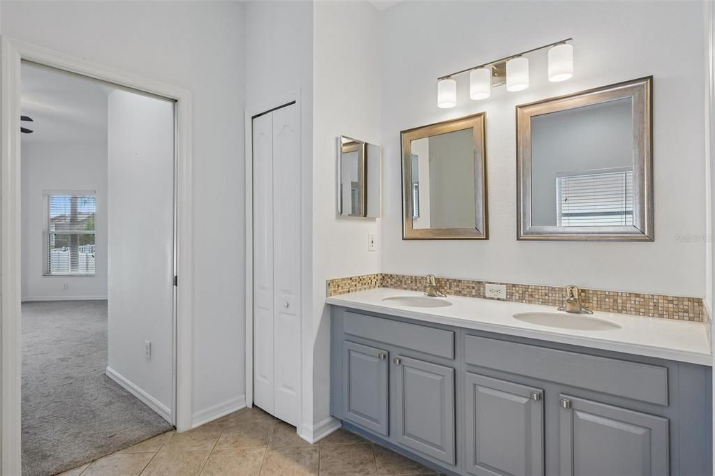 For Sale: $377,000 (4 beds, 2 baths, 2014 Square Feet)