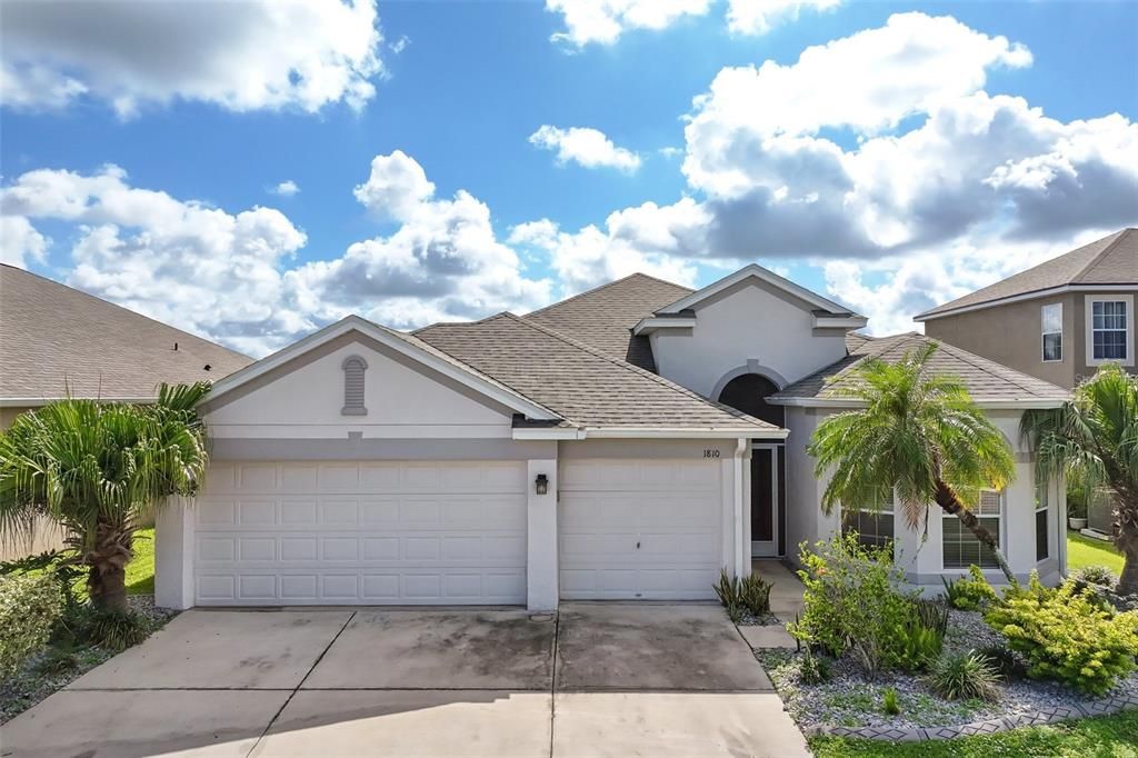 For Sale: $377,000 (4 beds, 2 baths, 2014 Square Feet)