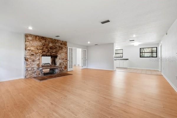 For Sale: $399,000 (4 beds, 3 baths, 2646 Square Feet)