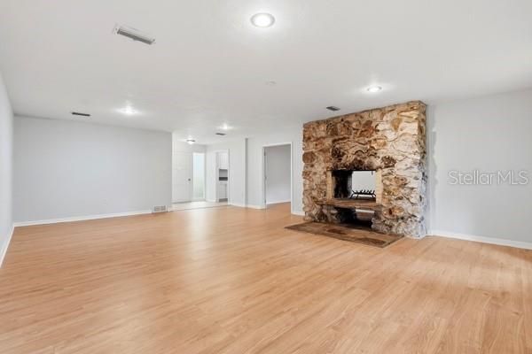 For Sale: $399,000 (4 beds, 3 baths, 2646 Square Feet)