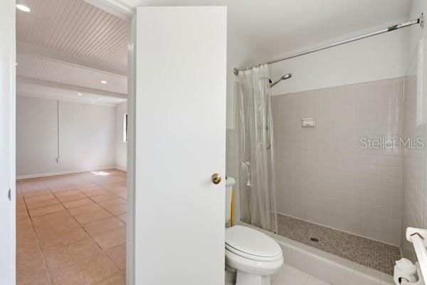 For Sale: $399,000 (4 beds, 3 baths, 2646 Square Feet)