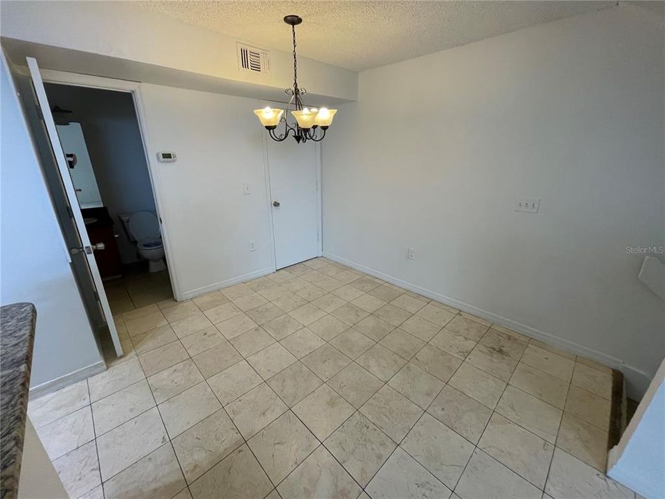 В аренду: $1,800 (3 спален, 2 ванн, 1246 Квадратных фут)
