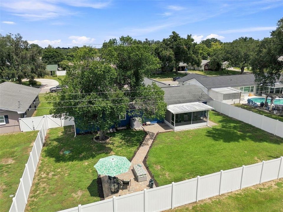 Active With Contract: $395,000 (3 beds, 2 baths, 1815 Square Feet)