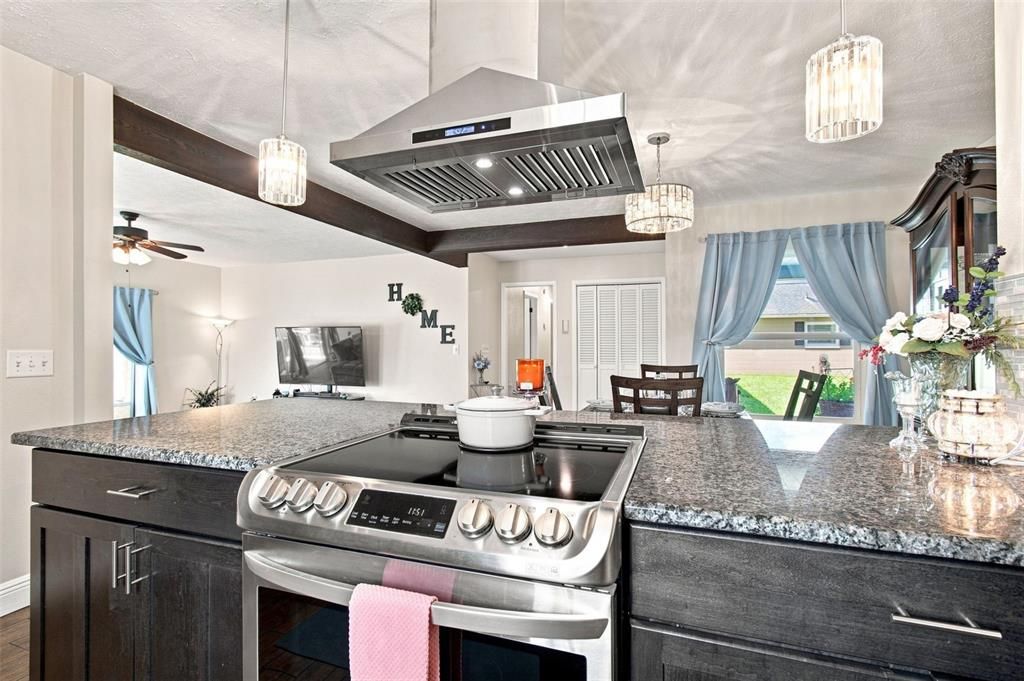 Active With Contract: $395,000 (3 beds, 2 baths, 1815 Square Feet)