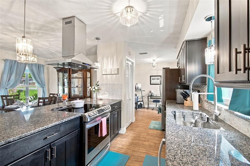 Active With Contract: $395,000 (3 beds, 2 baths, 1815 Square Feet)