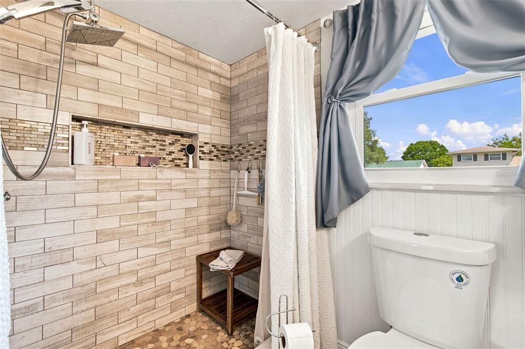 Active With Contract: $395,000 (3 beds, 2 baths, 1815 Square Feet)