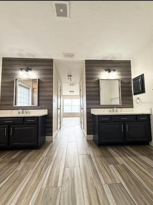 For Rent: $2,500 (4 beds, 3 baths, 2283 Square Feet)