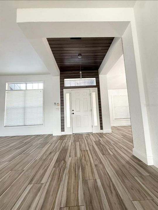 For Rent: $2,500 (4 beds, 3 baths, 2283 Square Feet)