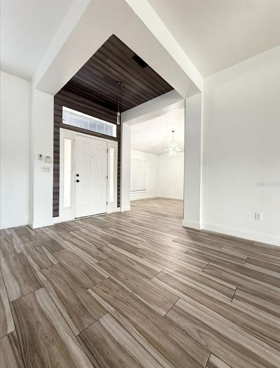 For Rent: $2,500 (4 beds, 3 baths, 2283 Square Feet)