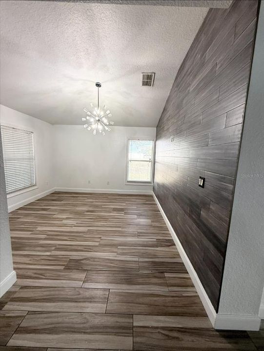 For Rent: $2,500 (4 beds, 3 baths, 2283 Square Feet)