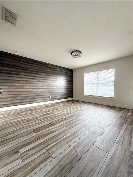 For Rent: $2,500 (4 beds, 3 baths, 2283 Square Feet)