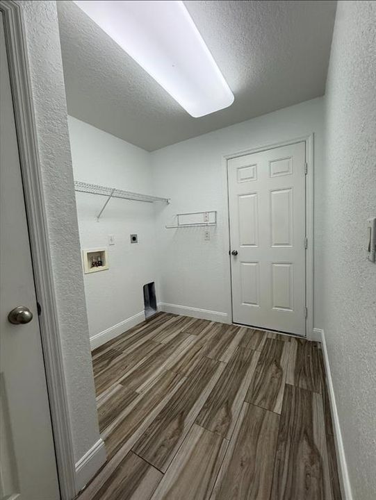 For Rent: $2,500 (4 beds, 3 baths, 2283 Square Feet)