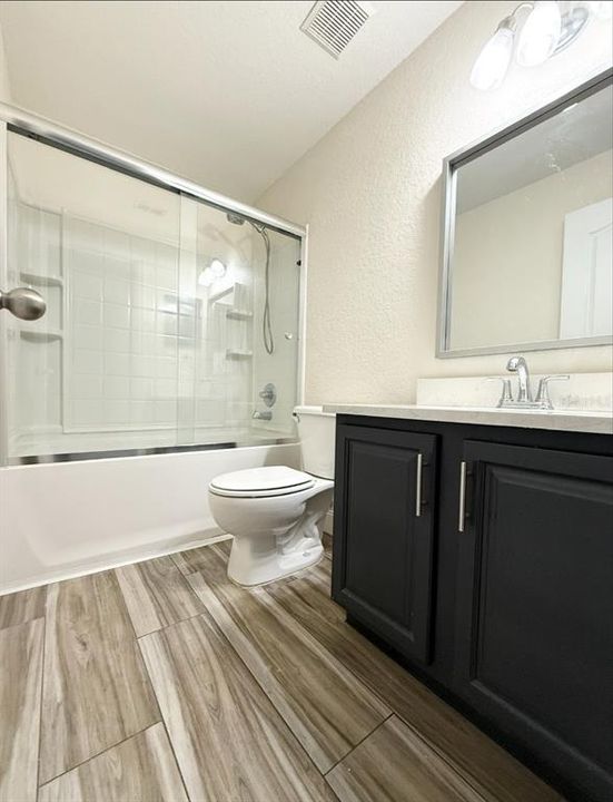 For Rent: $2,500 (4 beds, 3 baths, 2283 Square Feet)