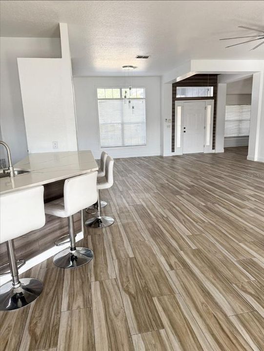 For Rent: $2,500 (4 beds, 3 baths, 2283 Square Feet)