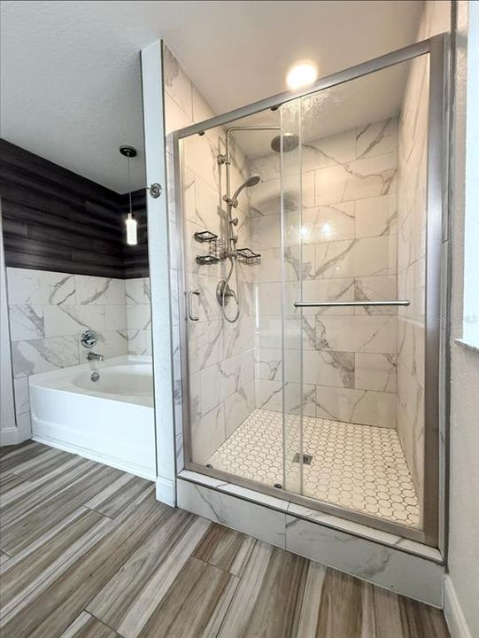 For Rent: $2,500 (4 beds, 3 baths, 2283 Square Feet)