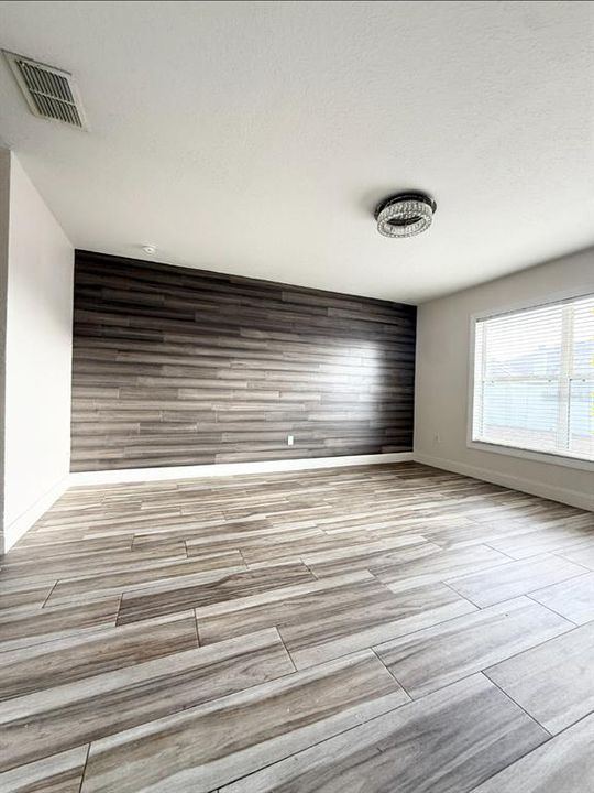 For Rent: $2,500 (4 beds, 3 baths, 2283 Square Feet)