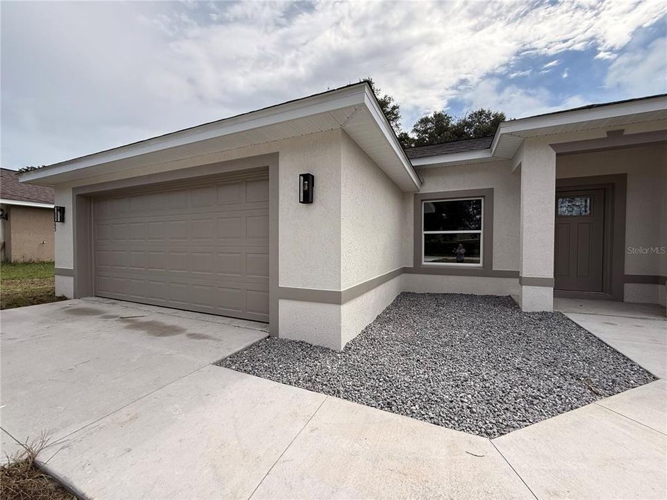 For Sale: $242,900 (3 beds, 2 baths, 1380 Square Feet)