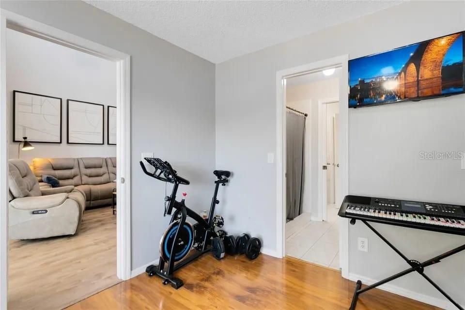 En Venta: $289,900 (3 camas, 2 baños, 1293 Pies cuadrados)
