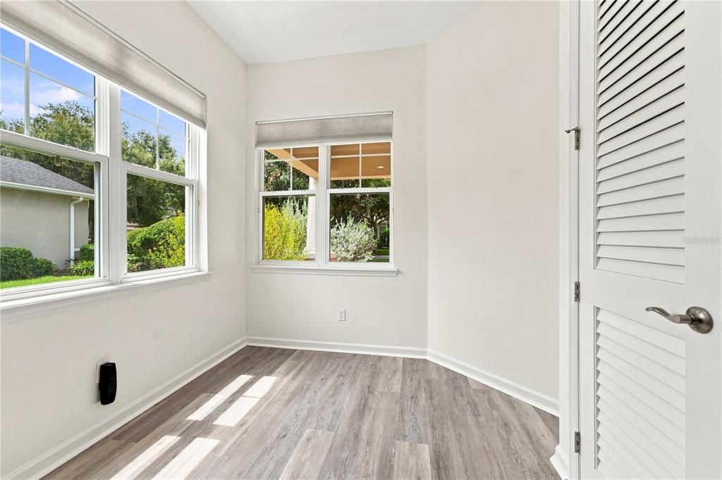 For Sale: $385,000 (2 beds, 2 baths, 1655 Square Feet)