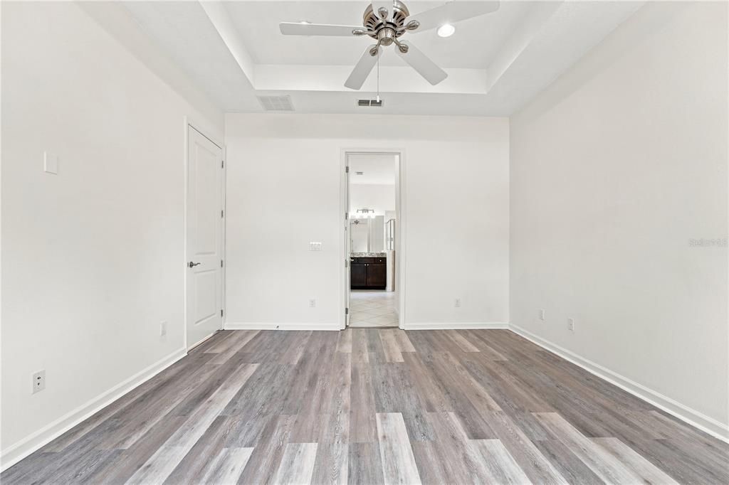 For Sale: $385,000 (2 beds, 2 baths, 1655 Square Feet)