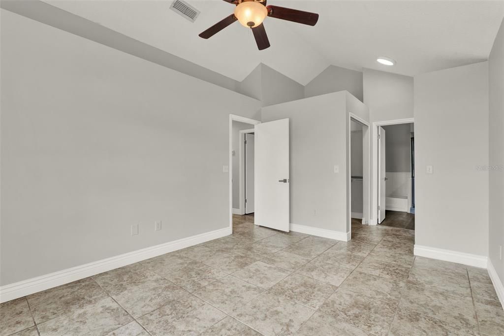 For Sale: $379,000 (3 beds, 2 baths, 1219 Square Feet)