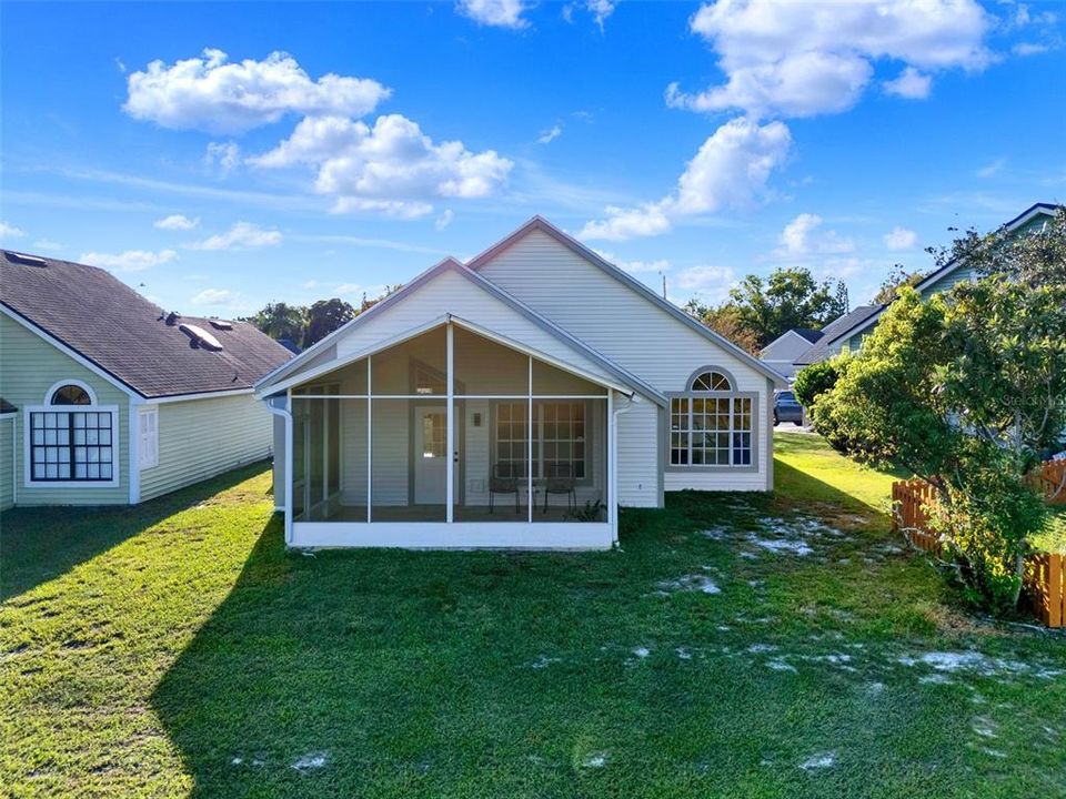 For Sale: $379,000 (3 beds, 2 baths, 1219 Square Feet)