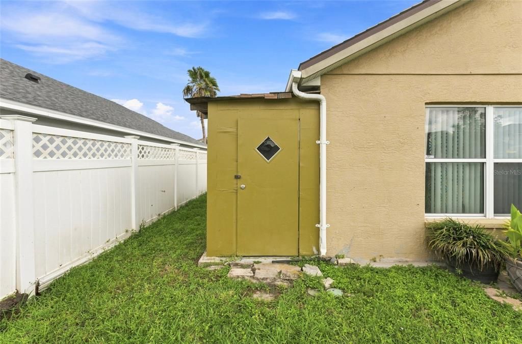 For Sale: $309,900 (3 beds, 2 baths, 1610 Square Feet)