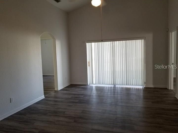En Venta: $309,900 (3 camas, 2 baños, 1610 Pies cuadrados)