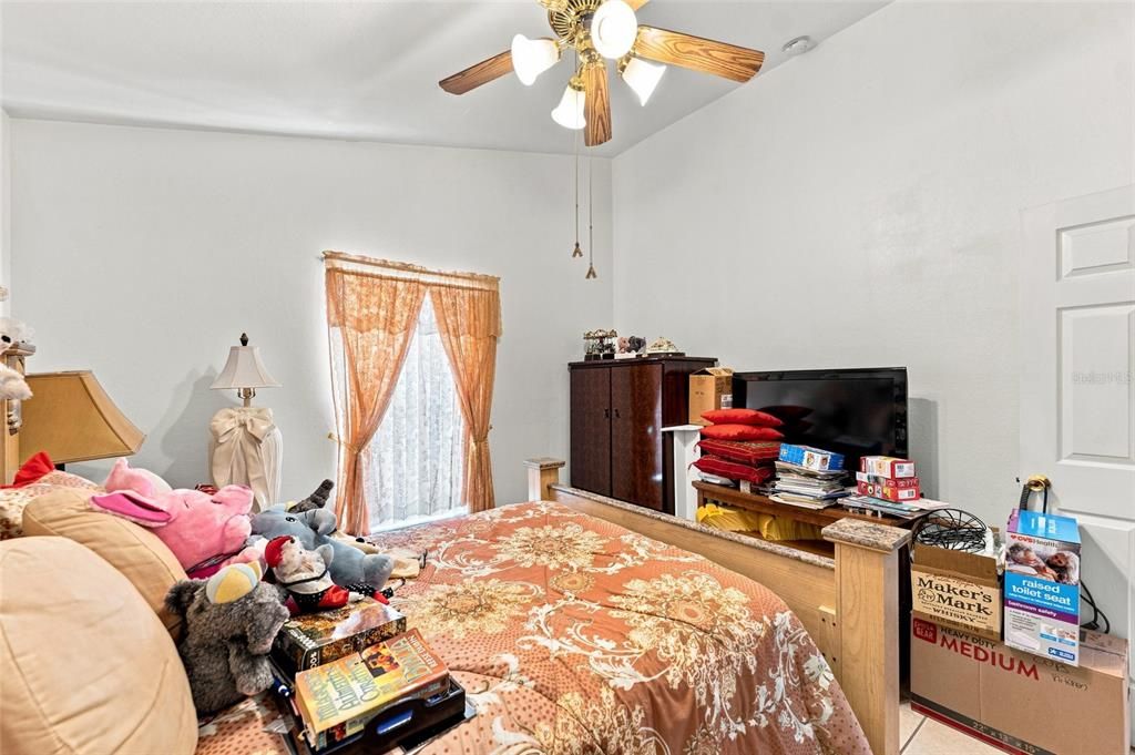 For Sale: $309,900 (3 beds, 2 baths, 1610 Square Feet)