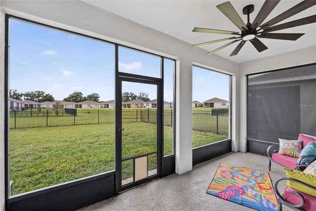 For Sale: $310,000 (2 beds, 2 baths, 1813 Square Feet)