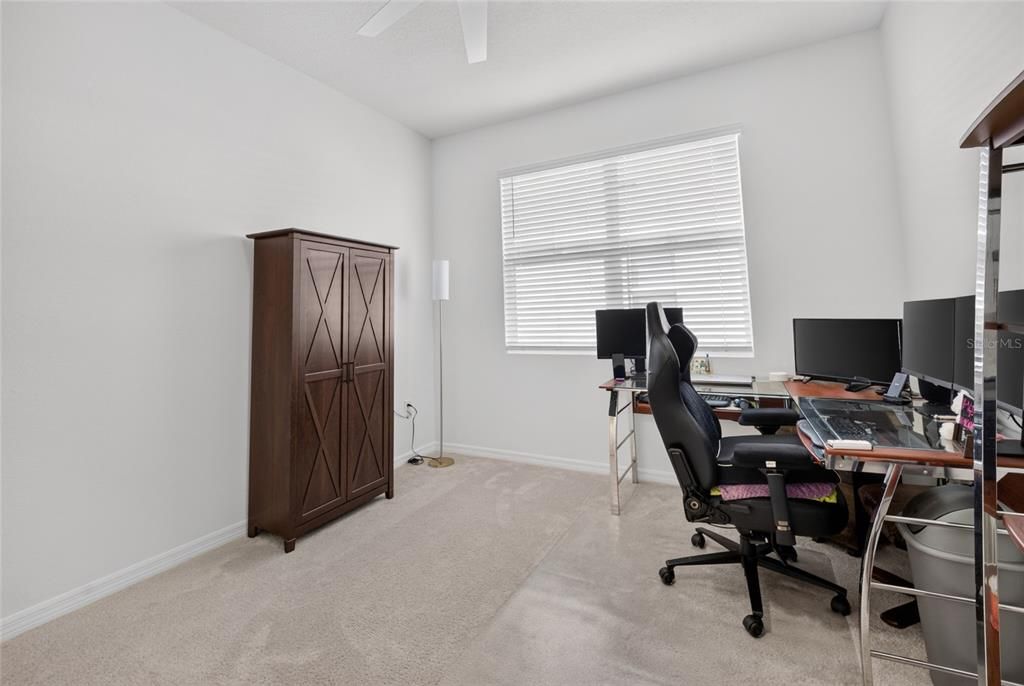 For Sale: $310,000 (2 beds, 2 baths, 1813 Square Feet)