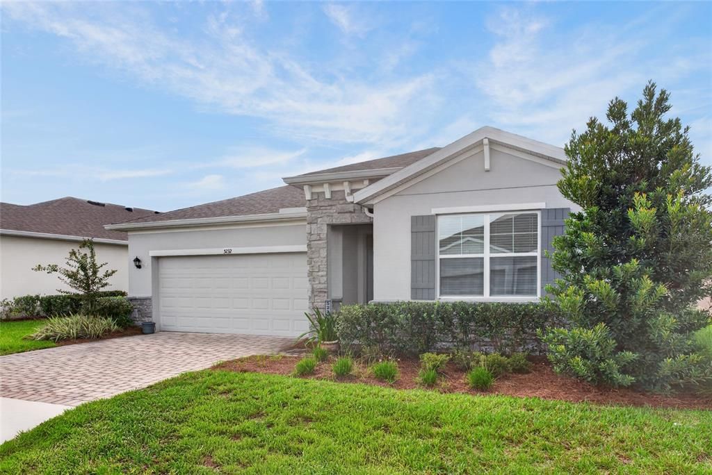 For Sale: $310,000 (2 beds, 2 baths, 1813 Square Feet)