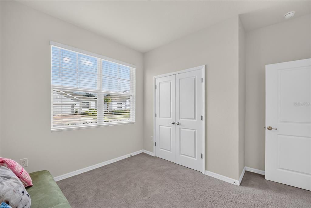 For Sale: $310,000 (2 beds, 2 baths, 1813 Square Feet)
