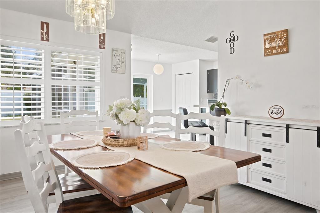 For Sale: $339,900 (3 beds, 2 baths, 1622 Square Feet)