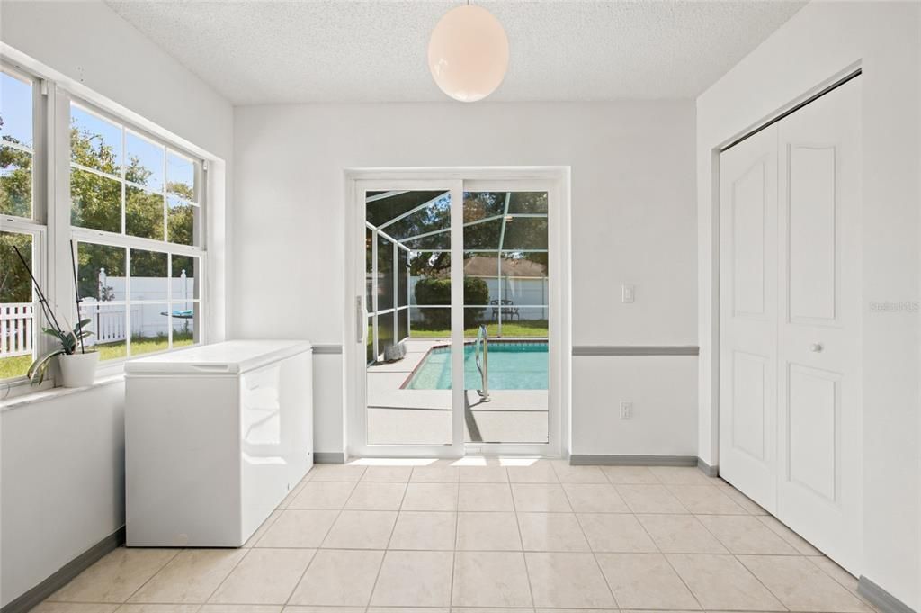 For Sale: $339,900 (3 beds, 2 baths, 1622 Square Feet)