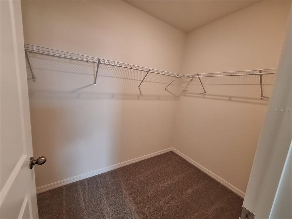 For Rent: $2,495 (4 beds, 3 baths, 2371 Square Feet)