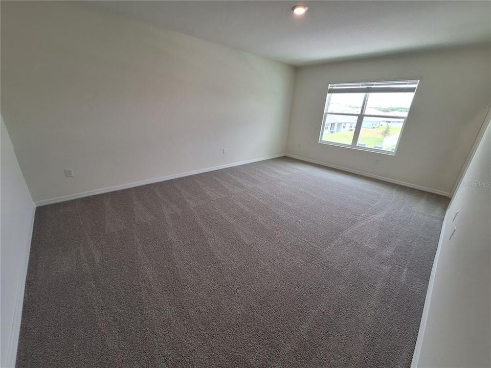 For Rent: $2,495 (4 beds, 3 baths, 2371 Square Feet)