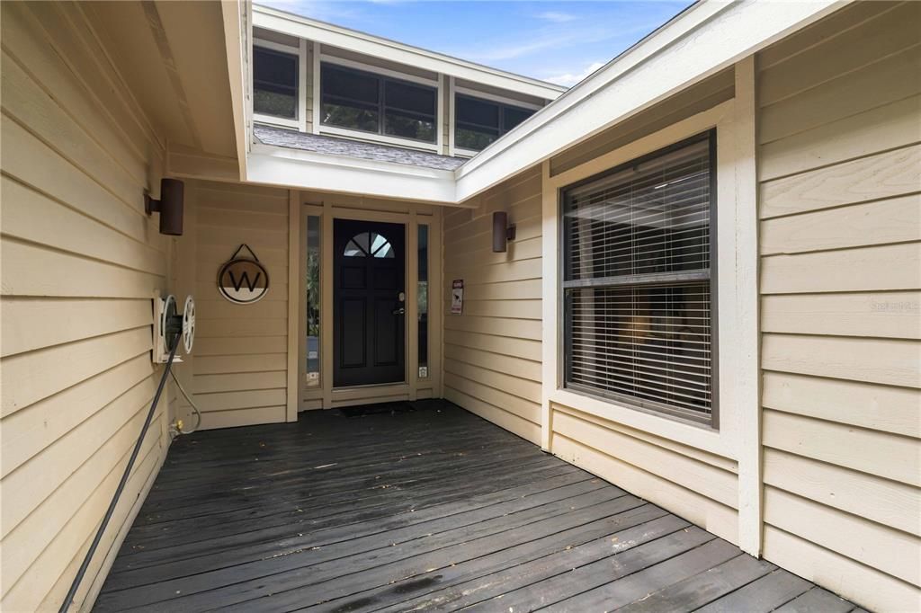 For Sale: $959,900 (5 beds, 4 baths, 3058 Square Feet)