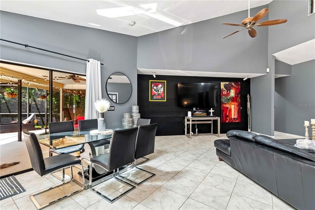For Sale: $959,900 (5 beds, 4 baths, 3058 Square Feet)