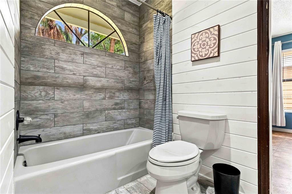 For Sale: $959,900 (5 beds, 4 baths, 3058 Square Feet)