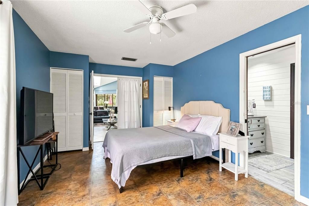 For Sale: $959,900 (5 beds, 4 baths, 3058 Square Feet)