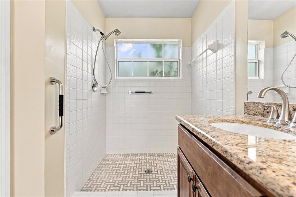 En Venta: $309,000 (3 camas, 2 baños, 1531 Pies cuadrados)