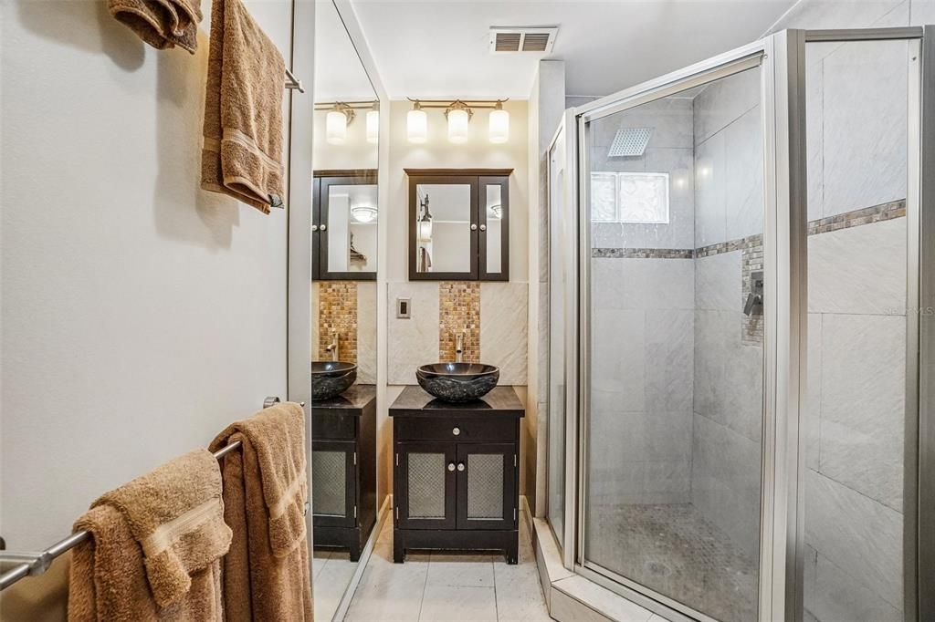 For Sale: $460,000 (3 beds, 2 baths, 1475 Square Feet)