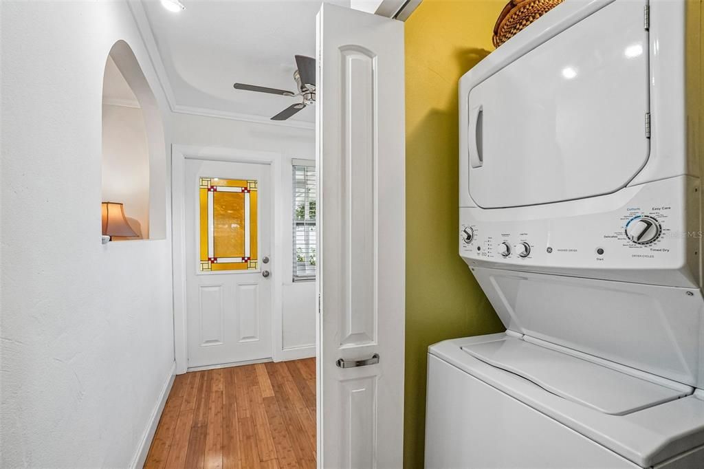 For Sale: $460,000 (3 beds, 2 baths, 1475 Square Feet)