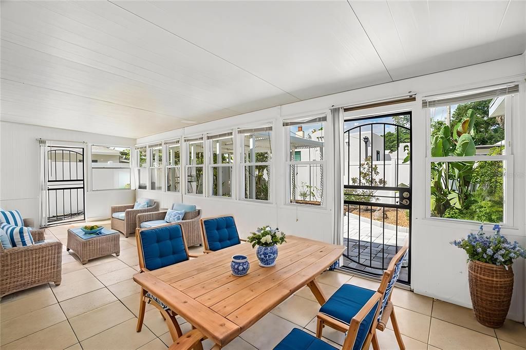 For Sale: $460,000 (3 beds, 2 baths, 1475 Square Feet)