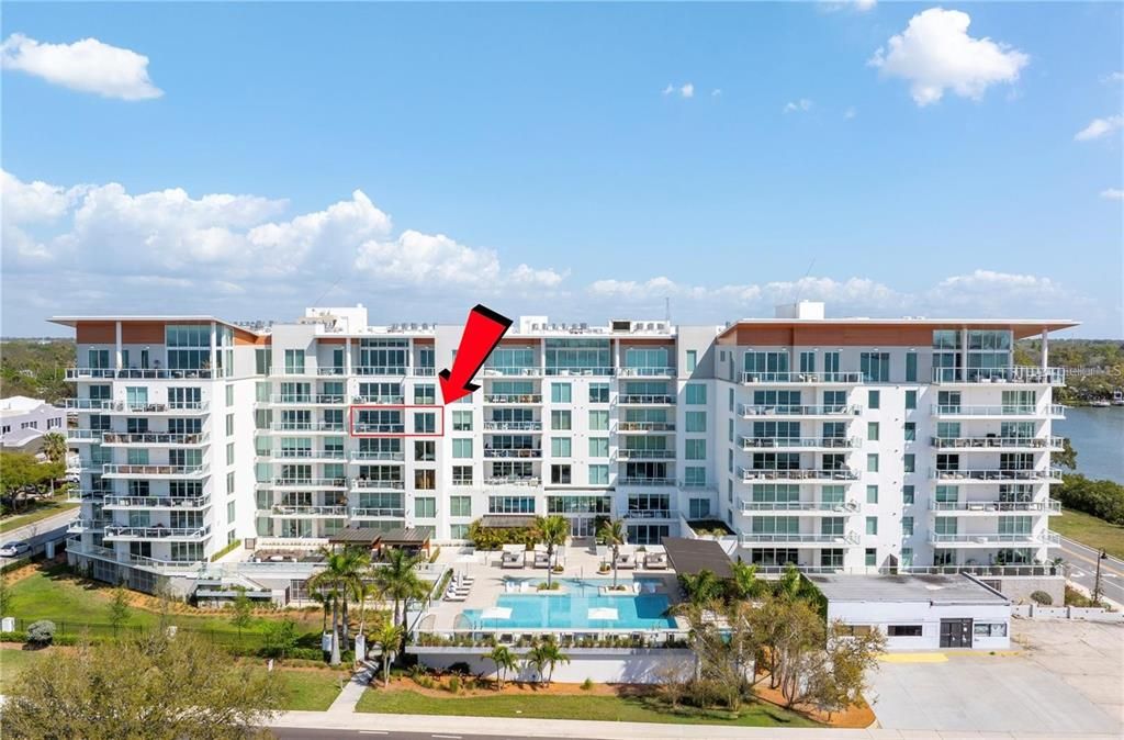 For Sale: $1,400,000 (2 beds, 3 baths, 1820 Square Feet)