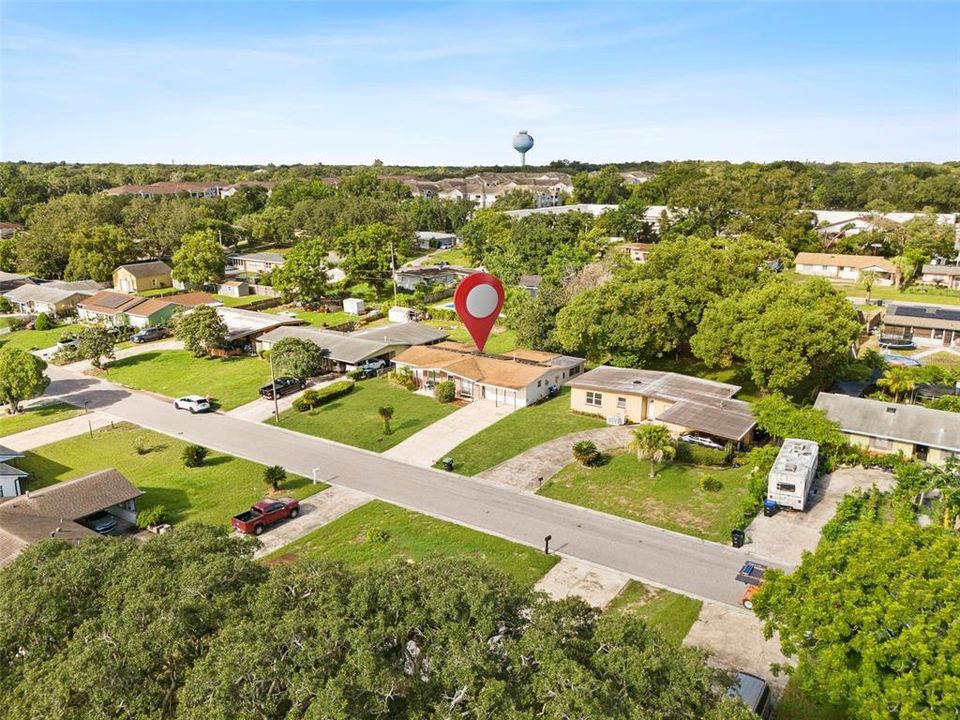 For Sale: $349,000 (3 beds, 2 baths, 1825 Square Feet)