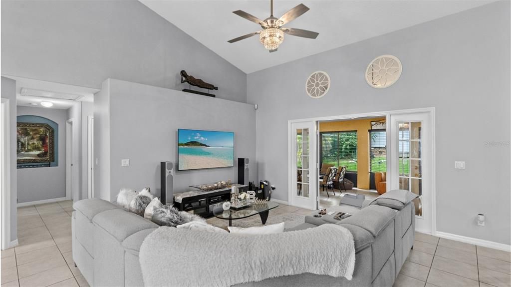 En Venta: $455,000 (3 camas, 2 baños, 1909 Pies cuadrados)
